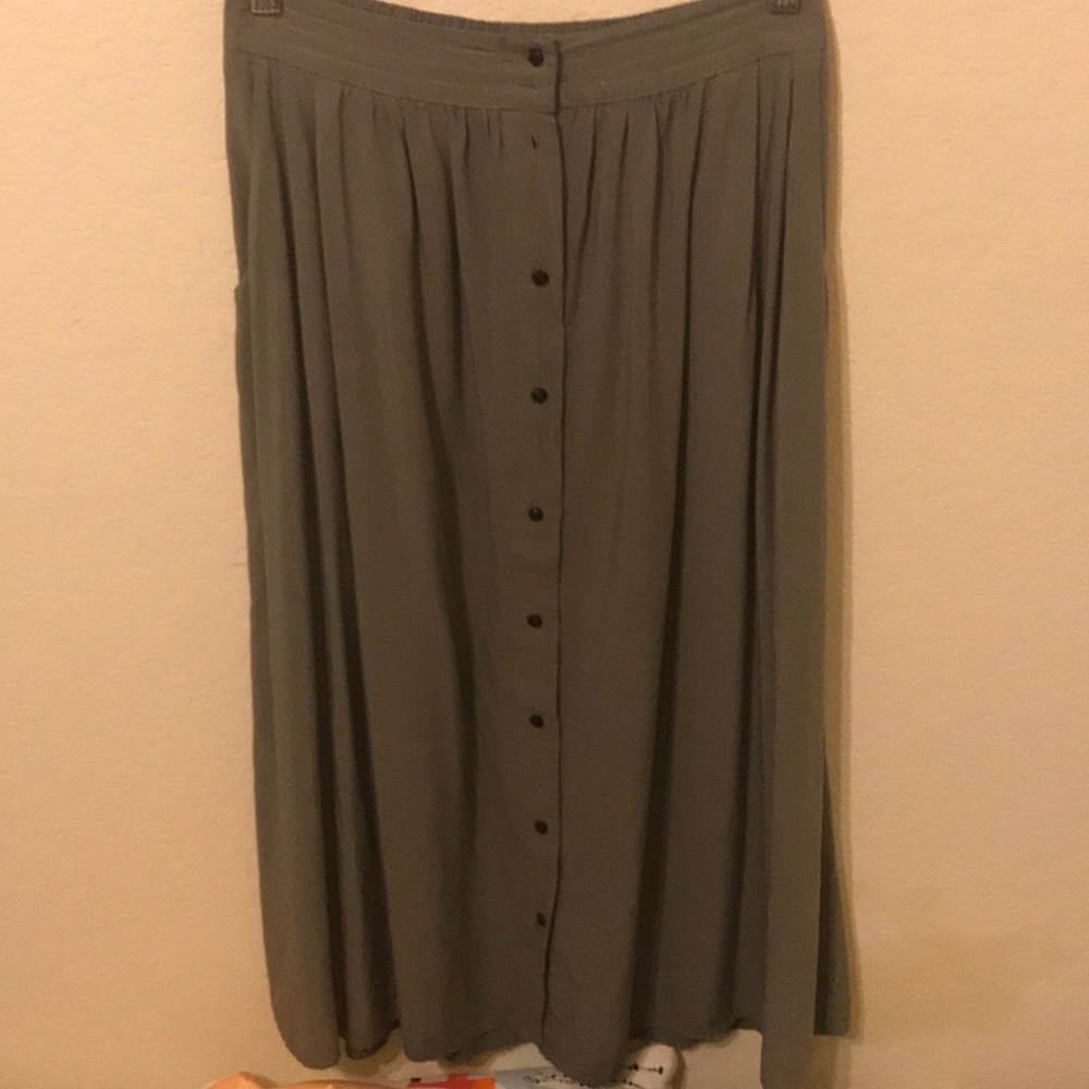 Banana Republic Button Down Midi skirt